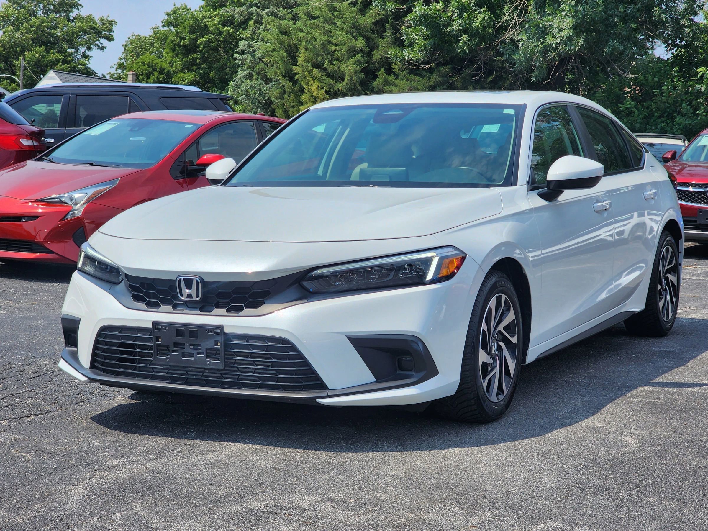 Used 2024 Honda Civic EX-L image 3