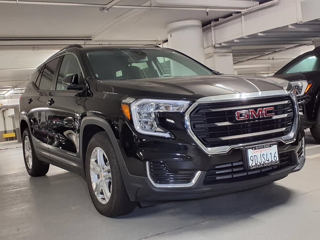 Used 2022 GMC Terrain SLE w/ Driver Convenience Package FWD image 24