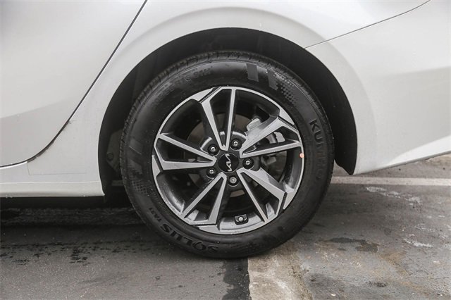 Certified 2023 Kia Forte LXS image 12