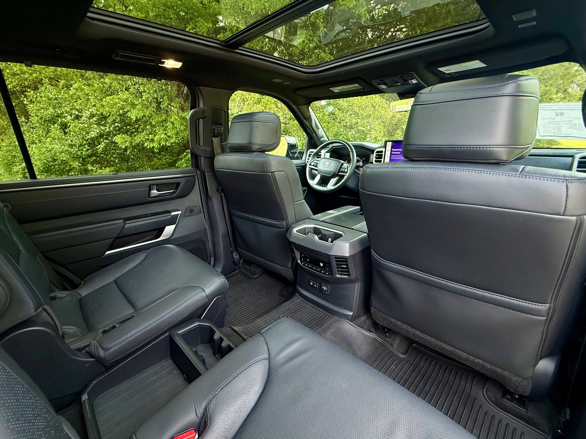 Used 2023 Toyota Sequoia Platinum image 44