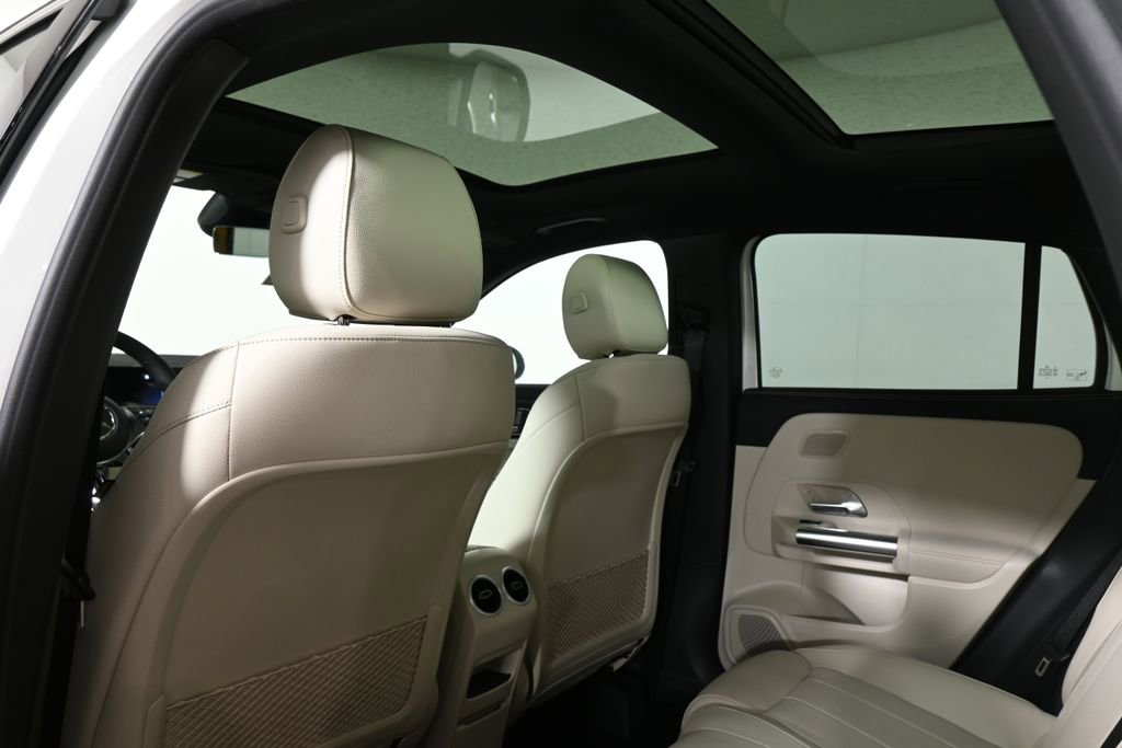 Used 2026 Mercedes-Benz GLA 250 4MATIC image 26