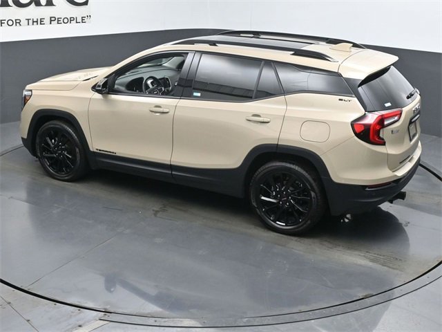 Used 2023 GMC Terrain SLT w/ Elevation Edition image 41