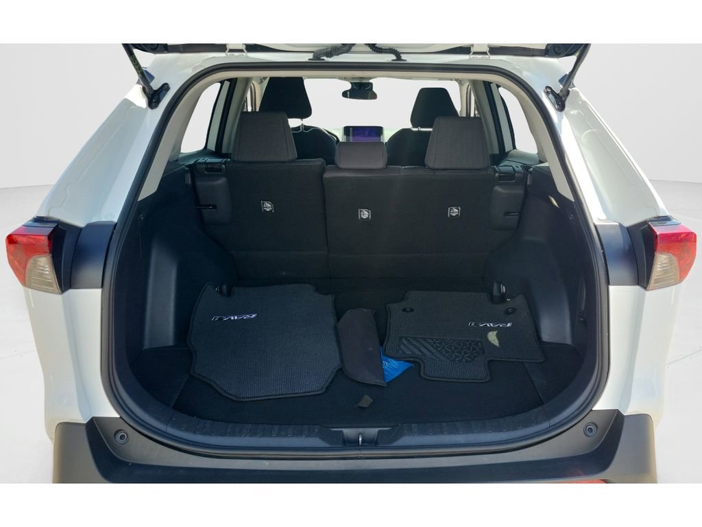 Certified 2024 Toyota RAV4 LE AWD/4WD image 12