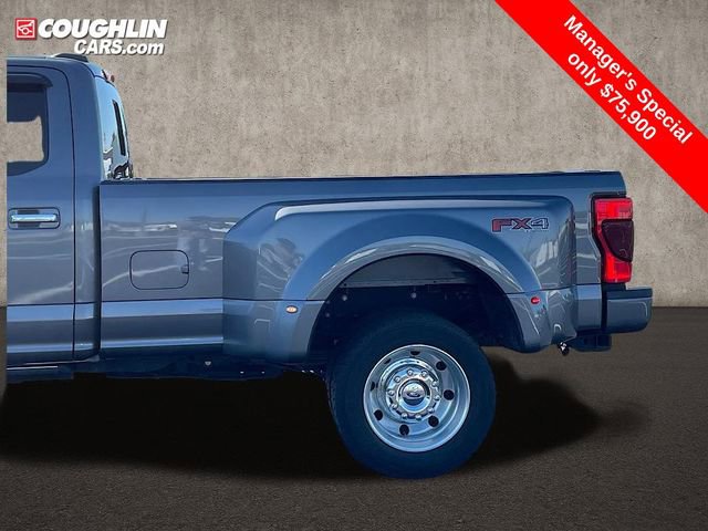 Used 2021 Ford F450 Platinum w/ FX4 Off-Road Package image 5