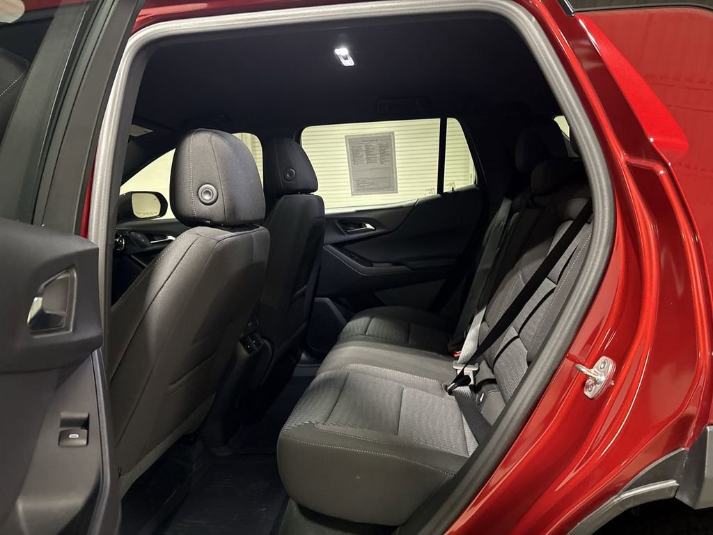 Used 2026 Chevrolet Equinox LT image 23