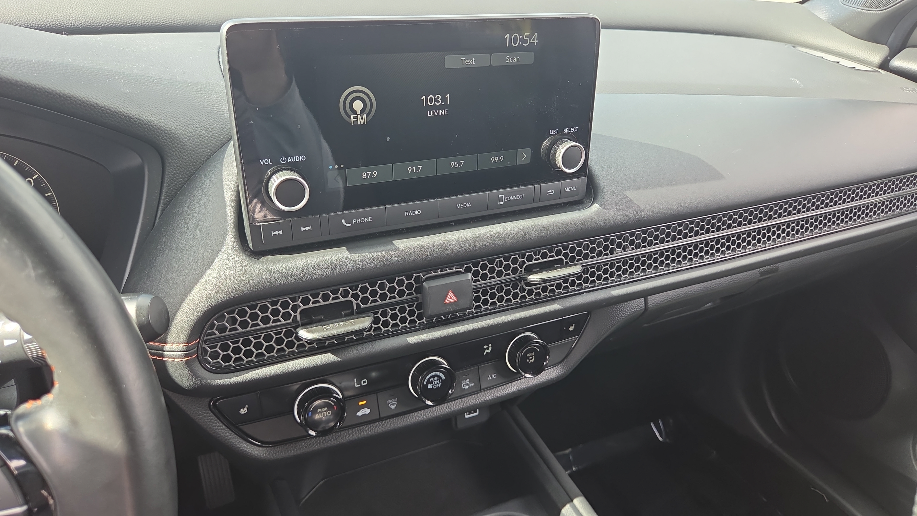 Used 2024 Honda HR-V Sport image 25