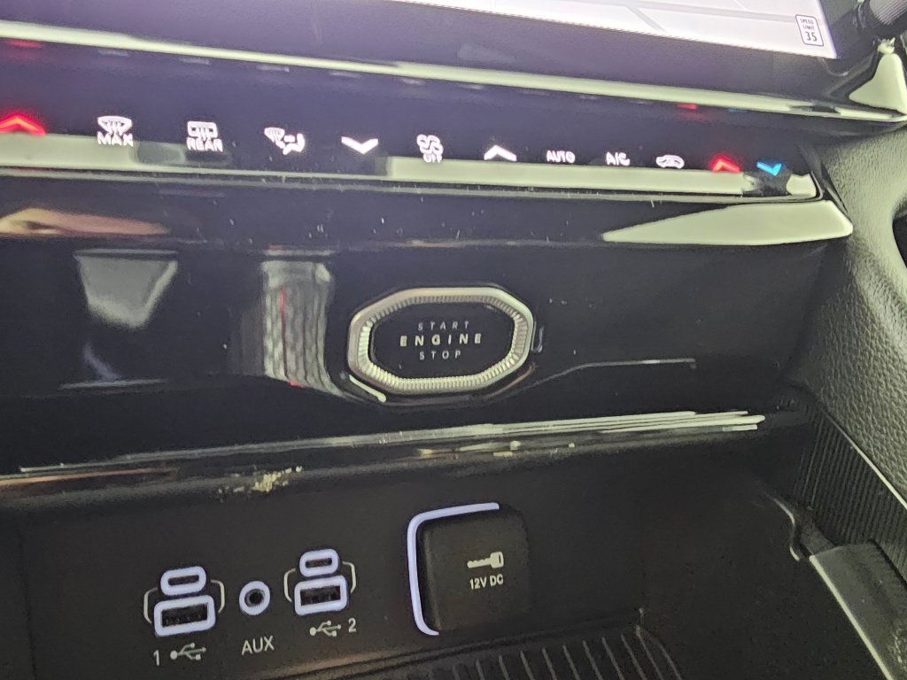 New 2026 Jeep Grand Cherokee Altitude AWD/4WD image 27