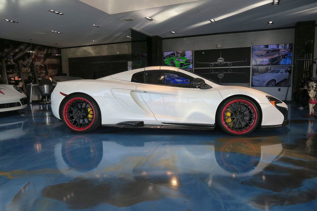 Used 2015 McLaren 650S Spider image 10