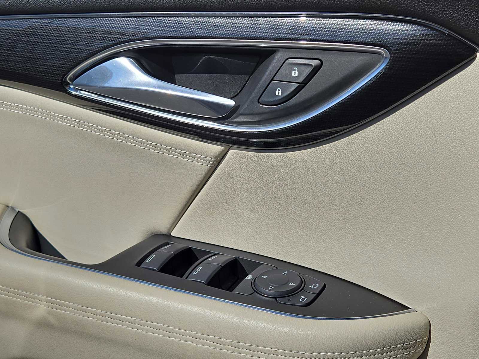 Used 2021 Buick Envision Preferred image 19