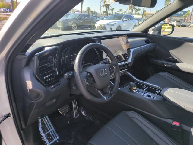 Used 2026 Lexus TX 500h AWD w/ Technology Package image 13