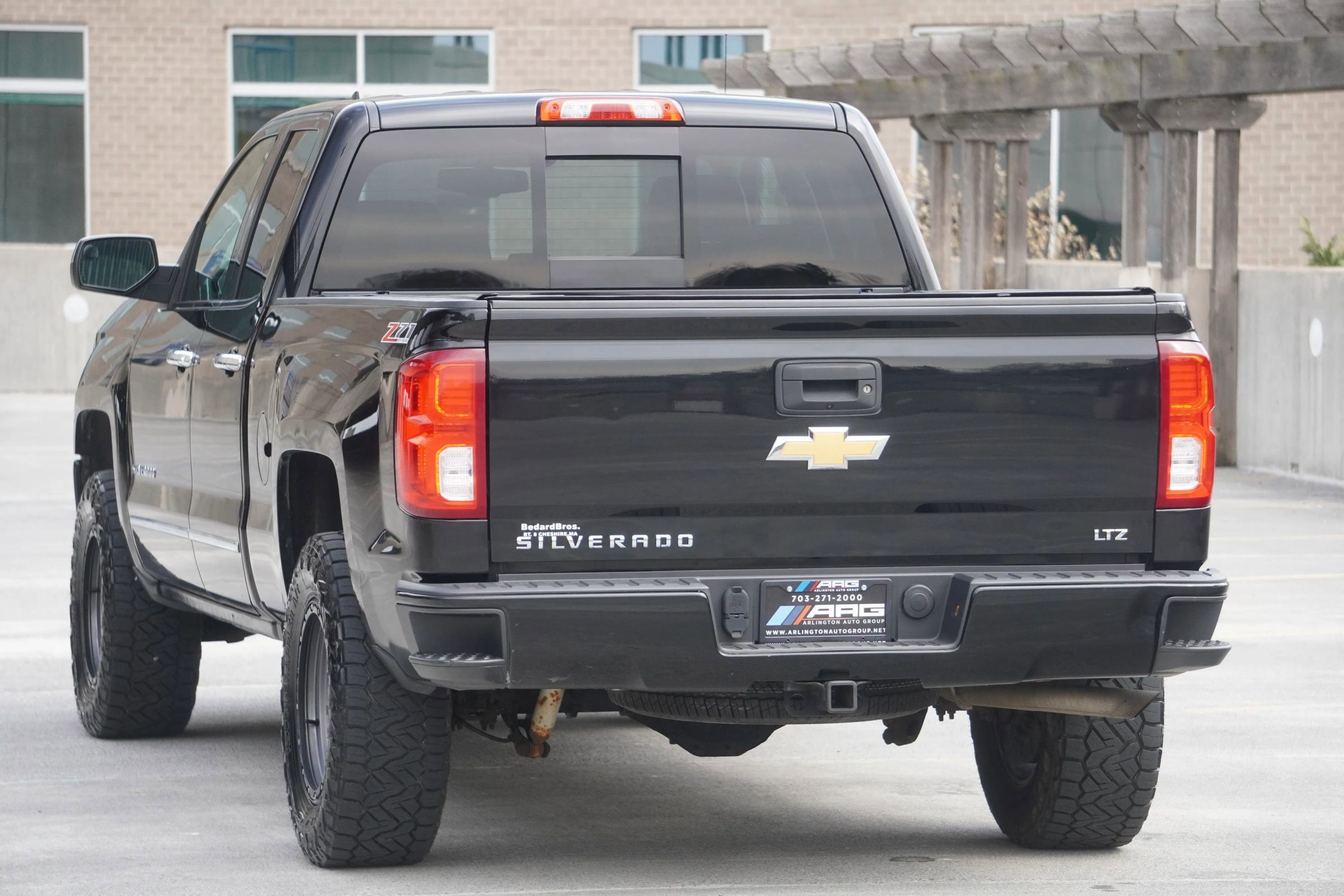 Used 2017 Chevrolet Silverado 1500 LTZ Z71 AWD/4WD image 17