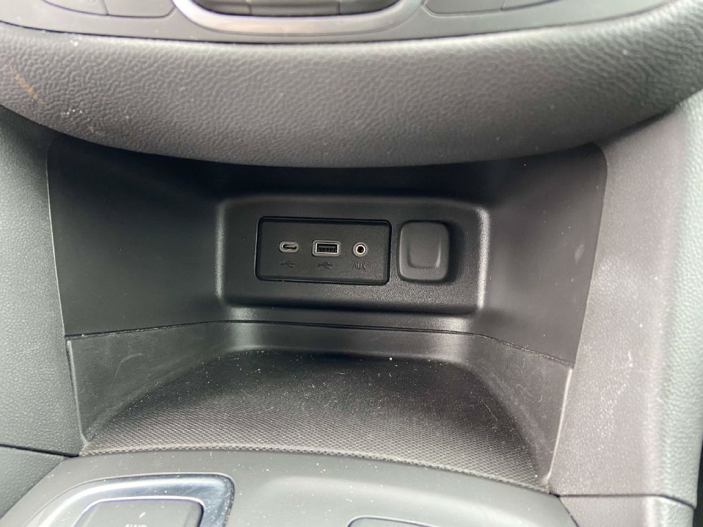 Used 2024 Chevrolet Equinox LT AWD/4WD image 18