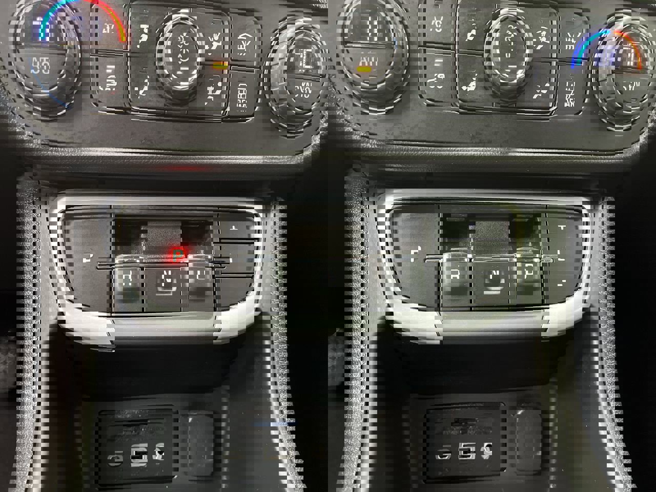 Certified 2024 GMC Terrain SLT image 24