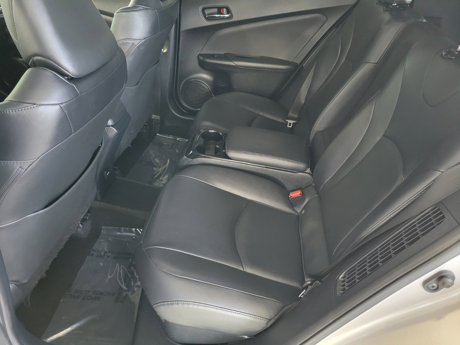 Used 2018 Toyota Prius Prime Premium w/ Carpet Mat Package FWD image 11