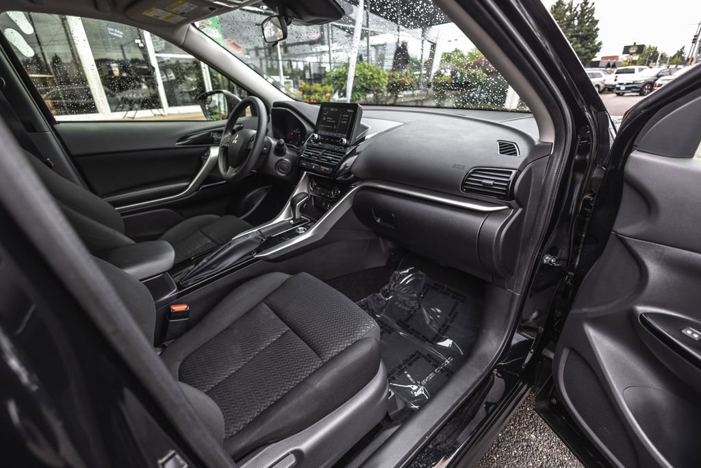 Used 2025 Mitsubishi Eclipse Cross LE AWD/4WD image 26