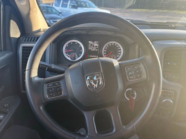 Used 2015 RAM 1500 Express w/ Black Ram 1500 Express Group AWD/4WD image 16