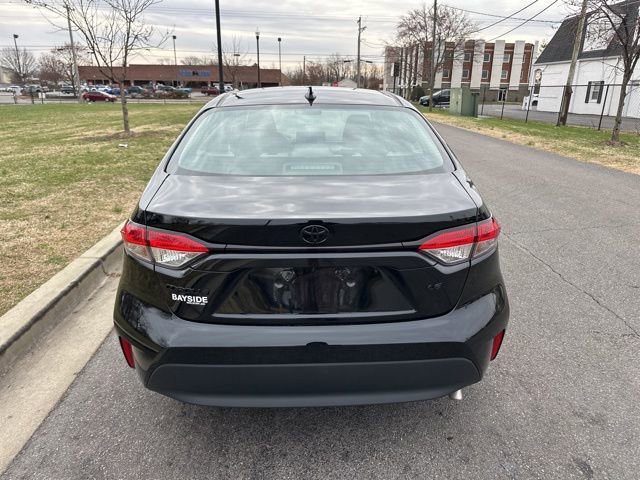 Used 2025 Toyota Corolla LE w/ LE Premium Package image 11