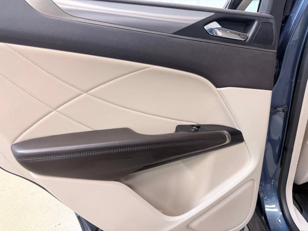Used 2018 Lincoln MKC Premiere FWD image 16