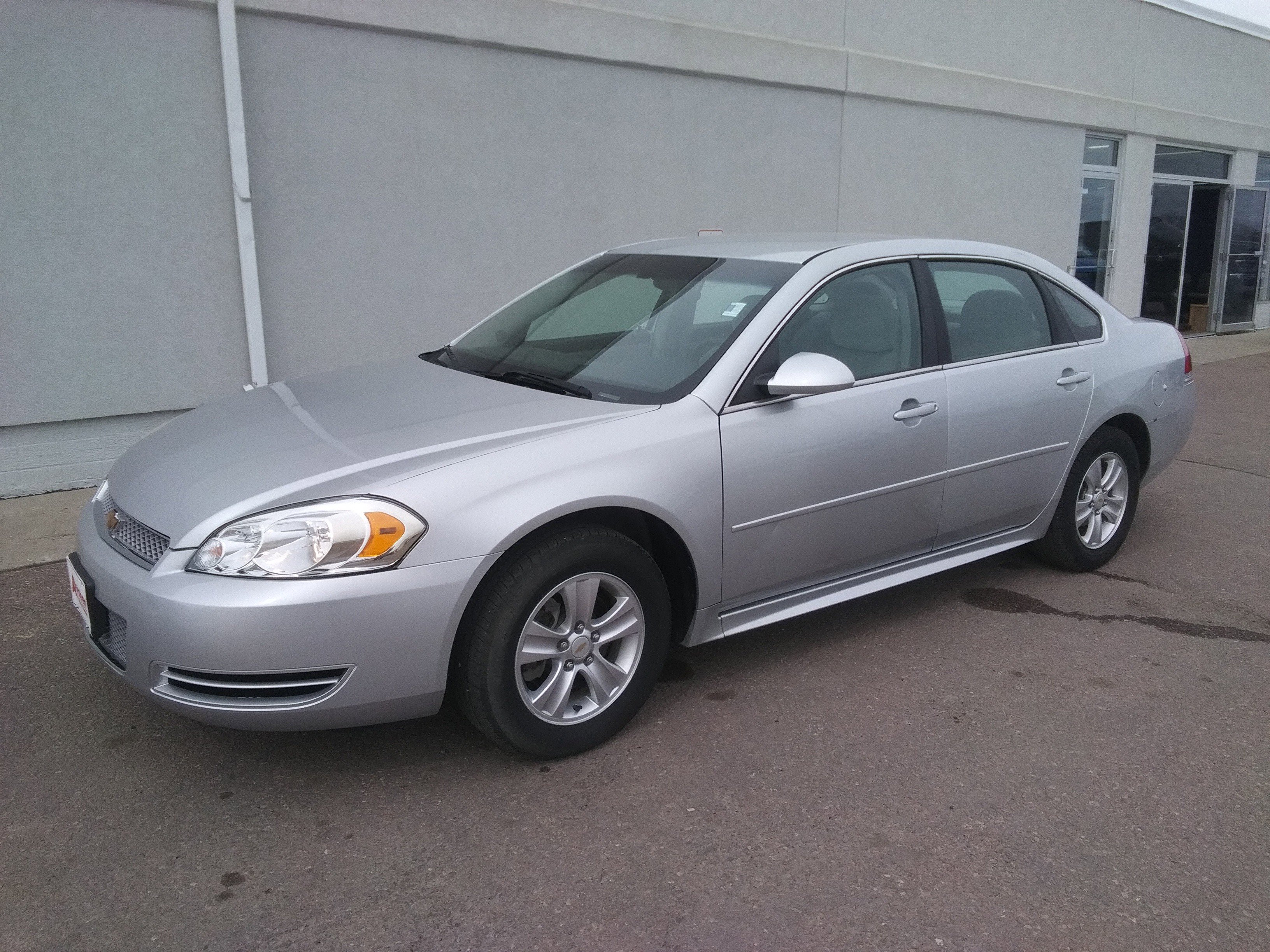Used 2012 Chevrolet Impala LS FWD image 2