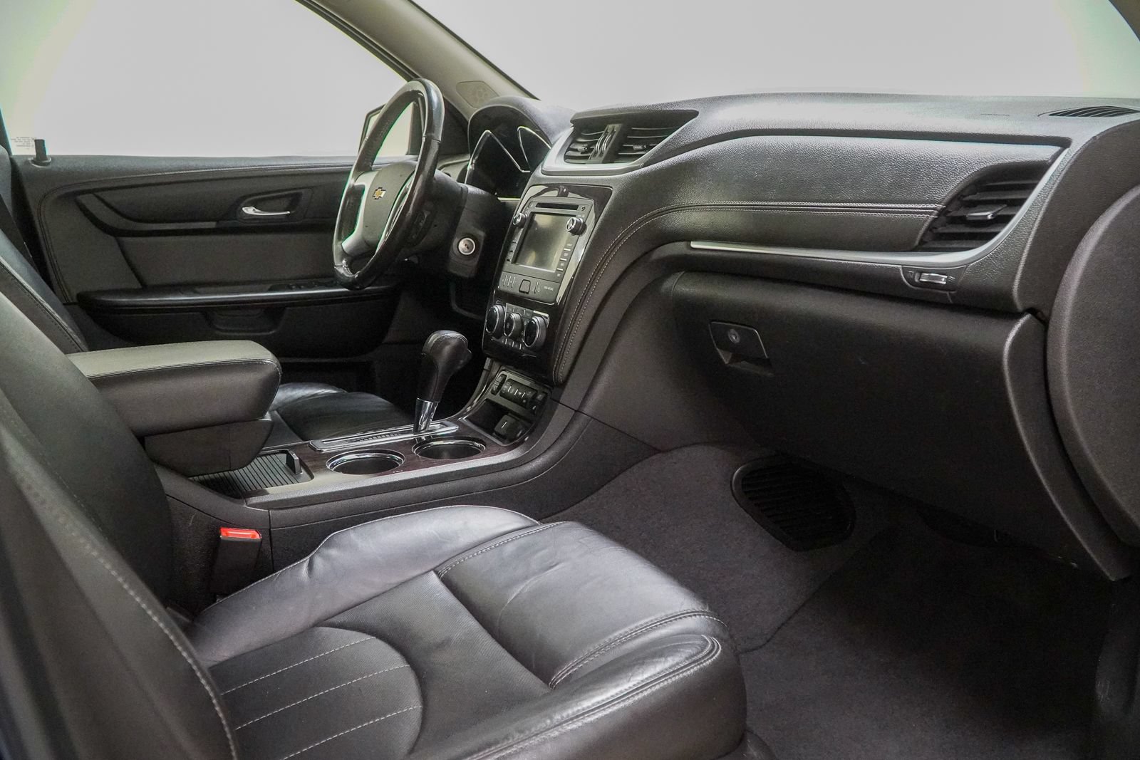 Used 2016 Chevrolet Traverse LTZ w/ LPO, 'HIT The Road' Package AWD/4WD image 38