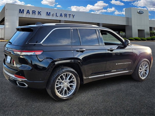 Used 2023 Jeep Grand Cherokee Summit w/ Adv Protech Group IV image 3