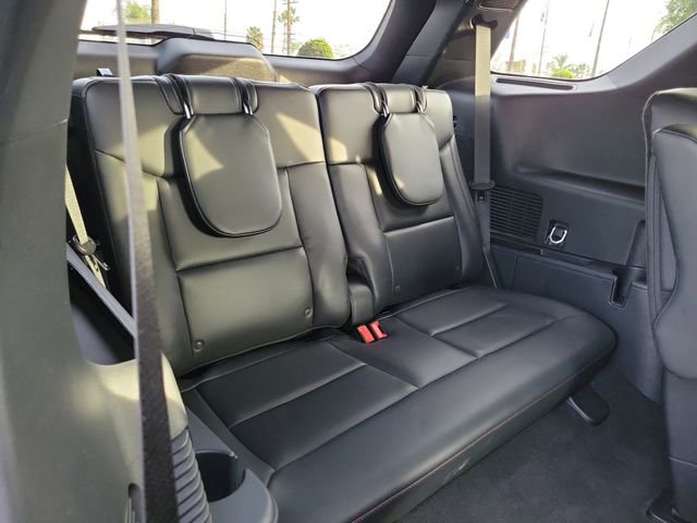Used 2025 Ford Explorer ST image 18