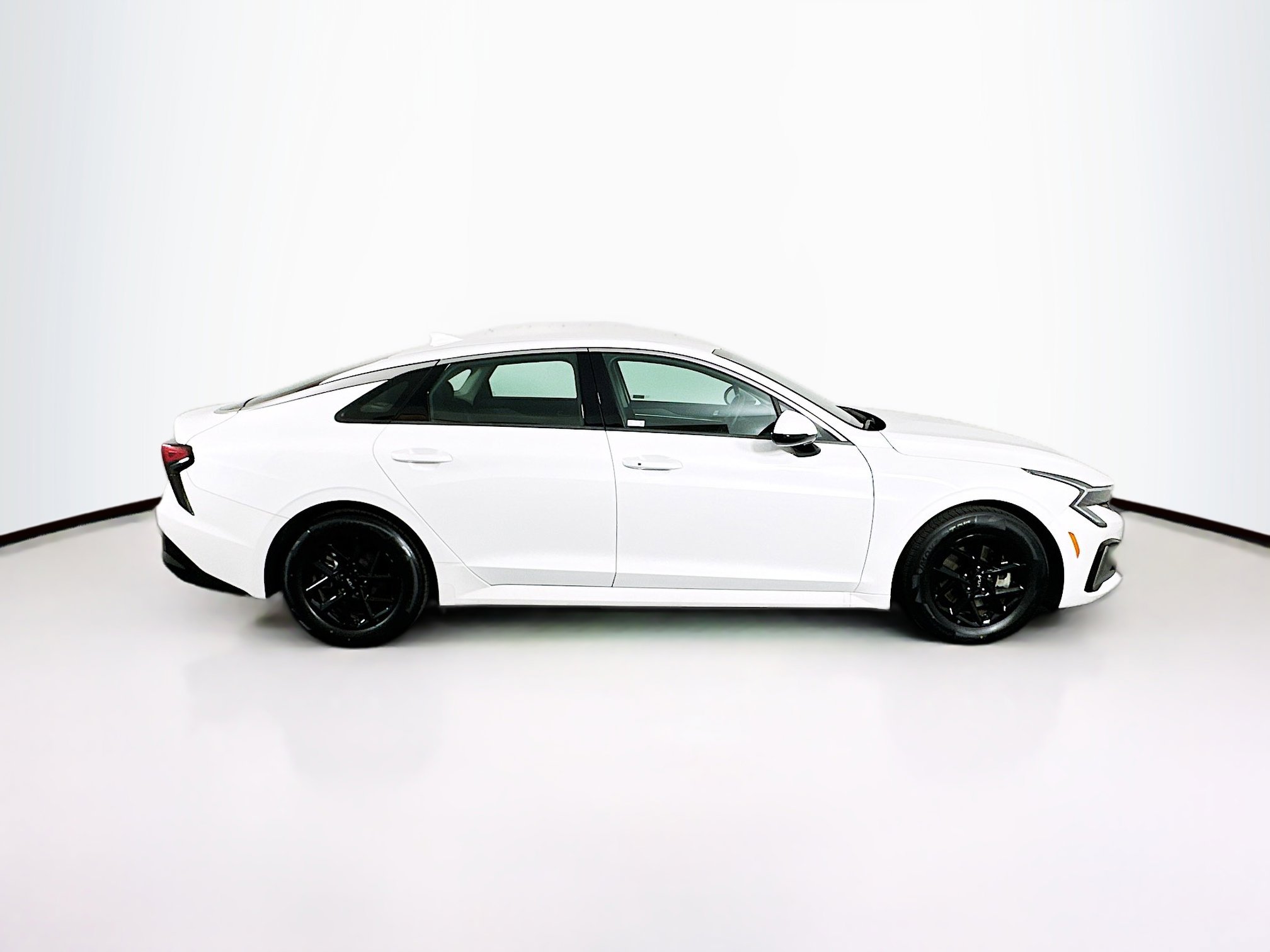 Used 2025 Kia K5 LXS image 10