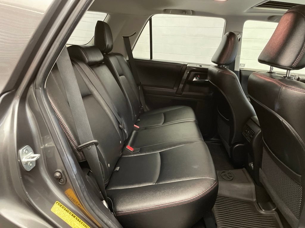 Used 2021 Toyota 4Runner Venture w/ Moonroof Package AWD/4WD image 27