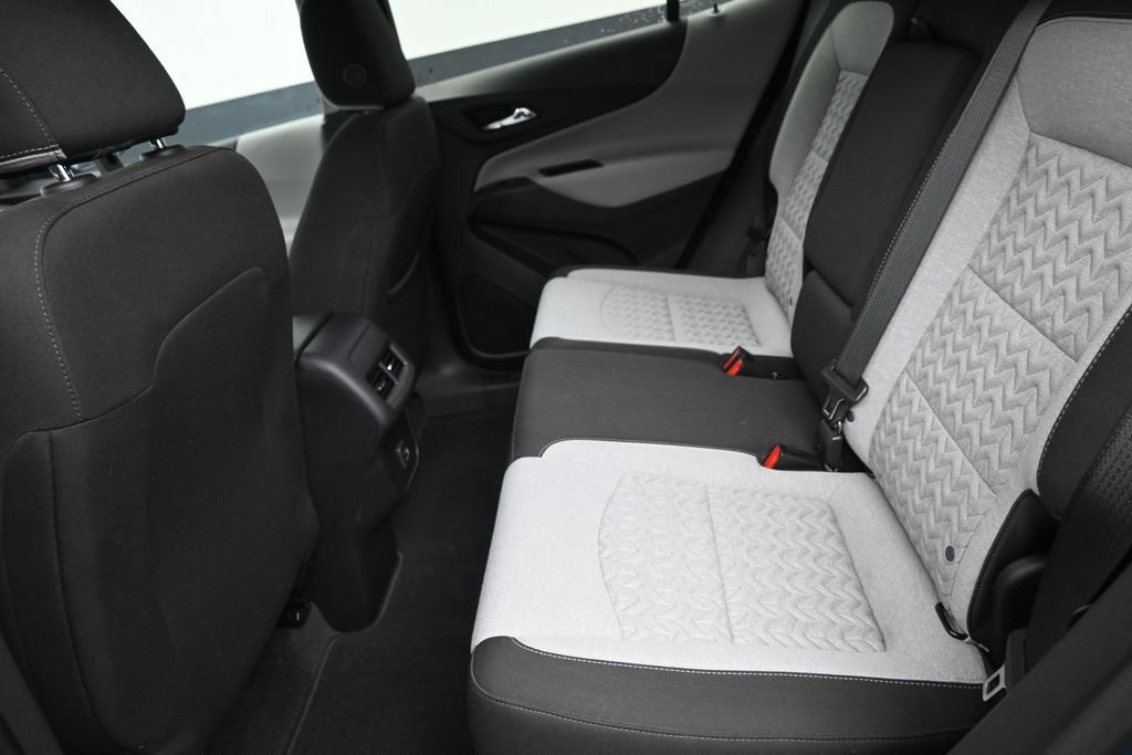 Used 2024 Chevrolet Equinox LS FWD image 14