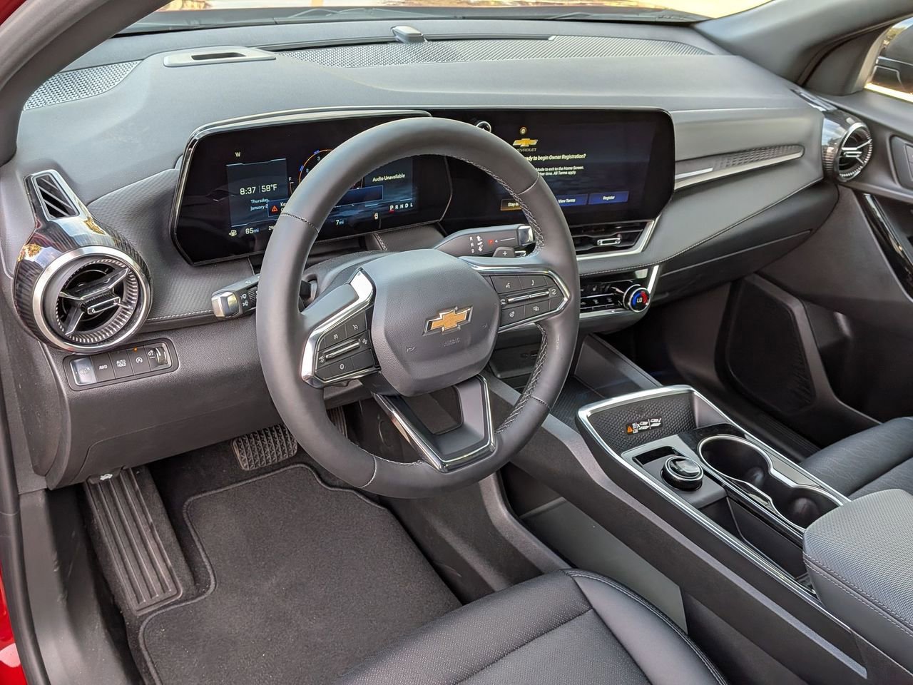 Used 2026 Chevrolet Equinox LT w/ Convenience Package II image 9