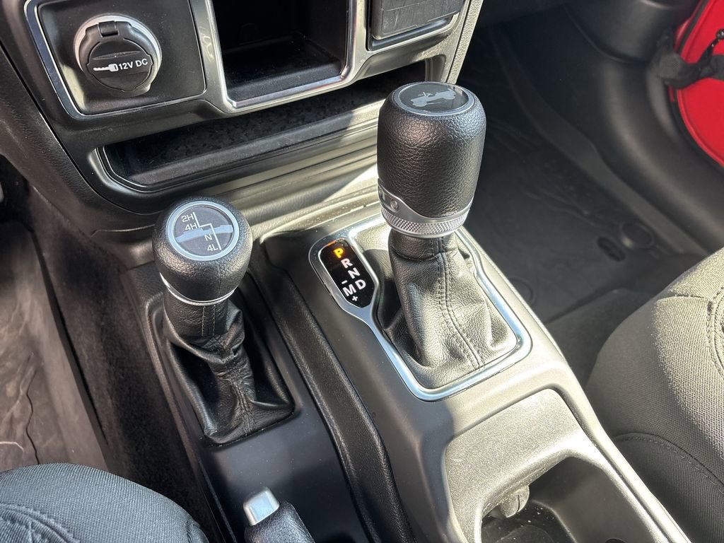 Used 2021 Jeep Wrangler Unlimited Sport AWD/4WD image 22