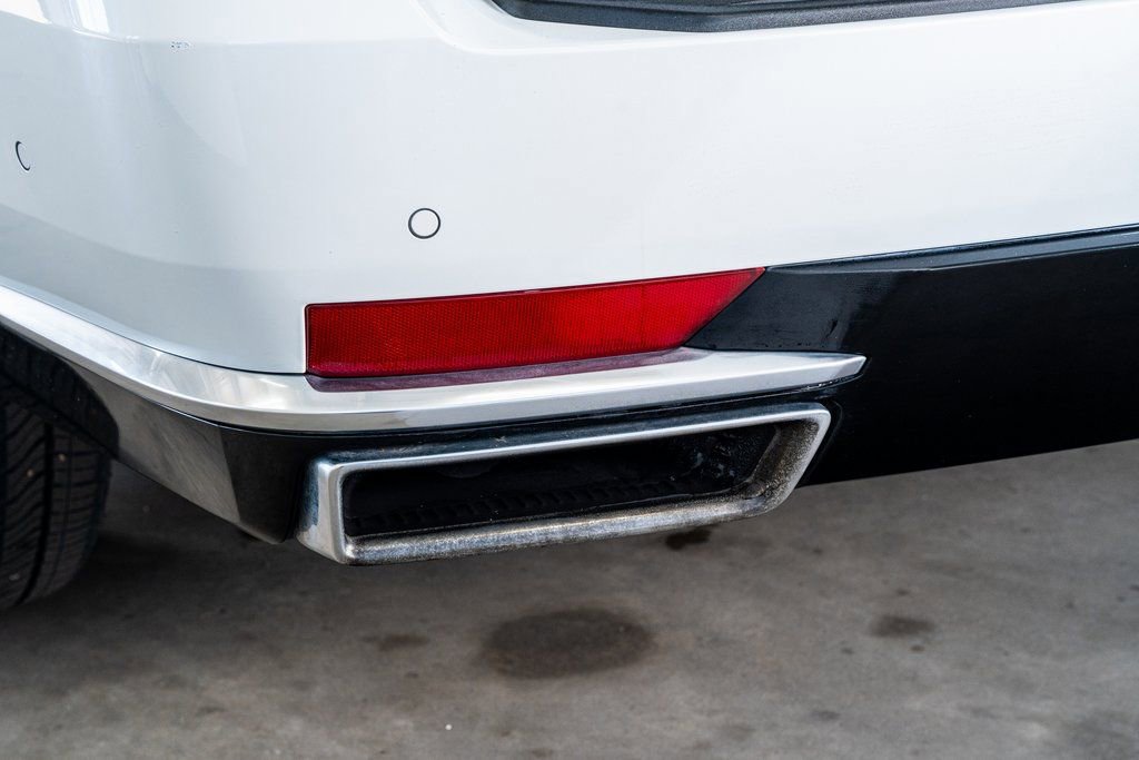 Used 2023 Cadillac Escalade Premium Luxury w/ LPO, Floor Liner Package image 23