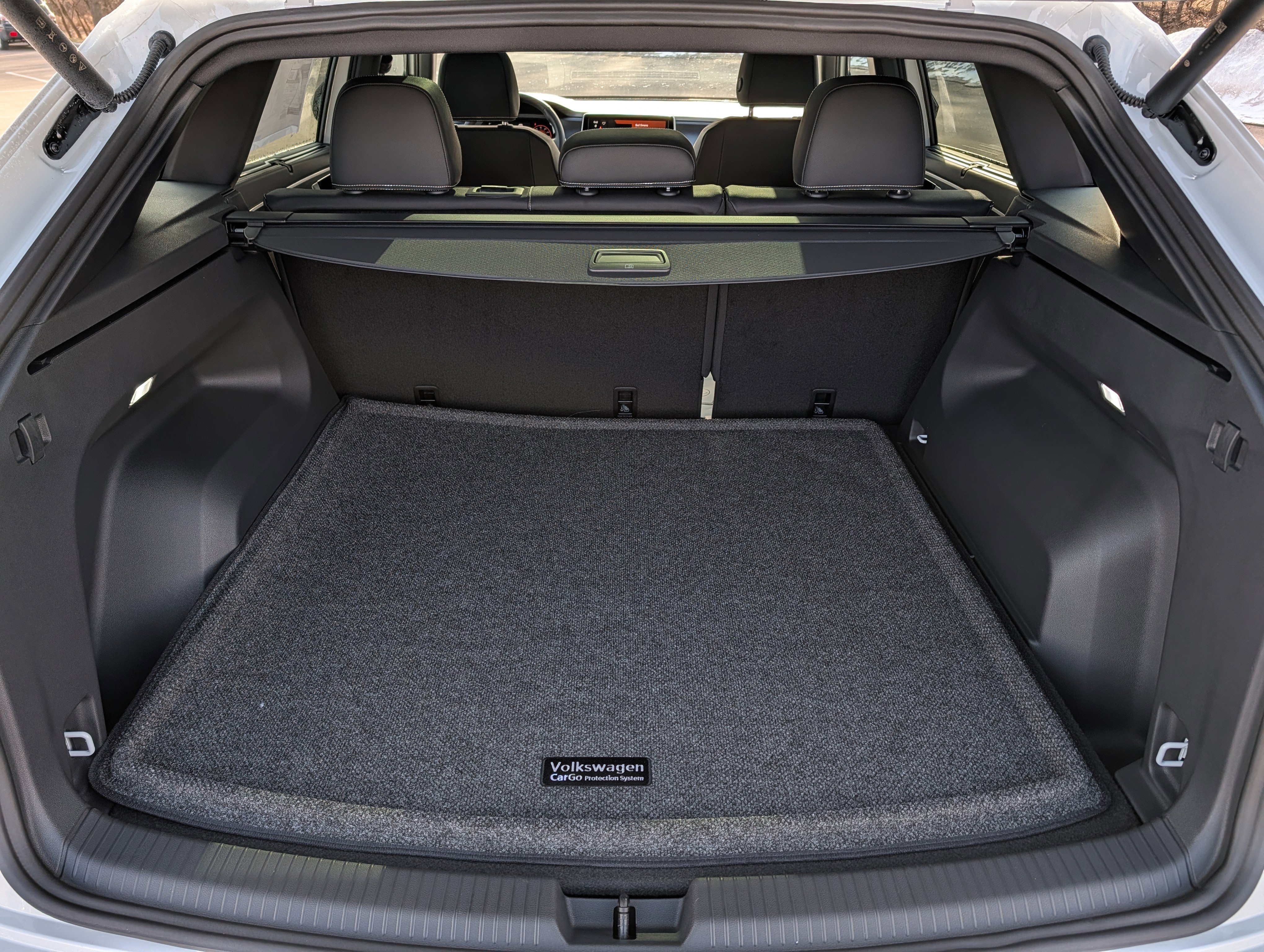 New 2026 Volkswagen Atlas Cross Sport SEL R-Line image 7