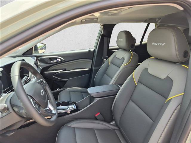 New 2026 Chevrolet Trax ACTIV w/ Sunroof Package FWD video 4
