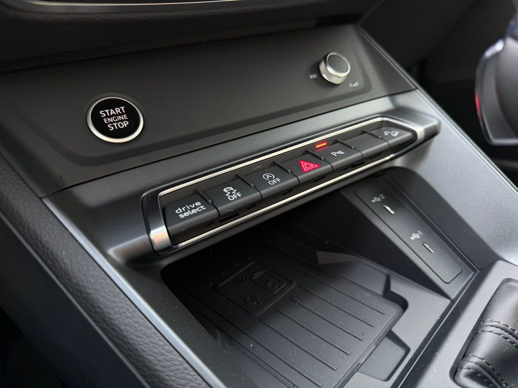 New 2025 Audi Q3 2.0T Premium AWD/4WD image 28