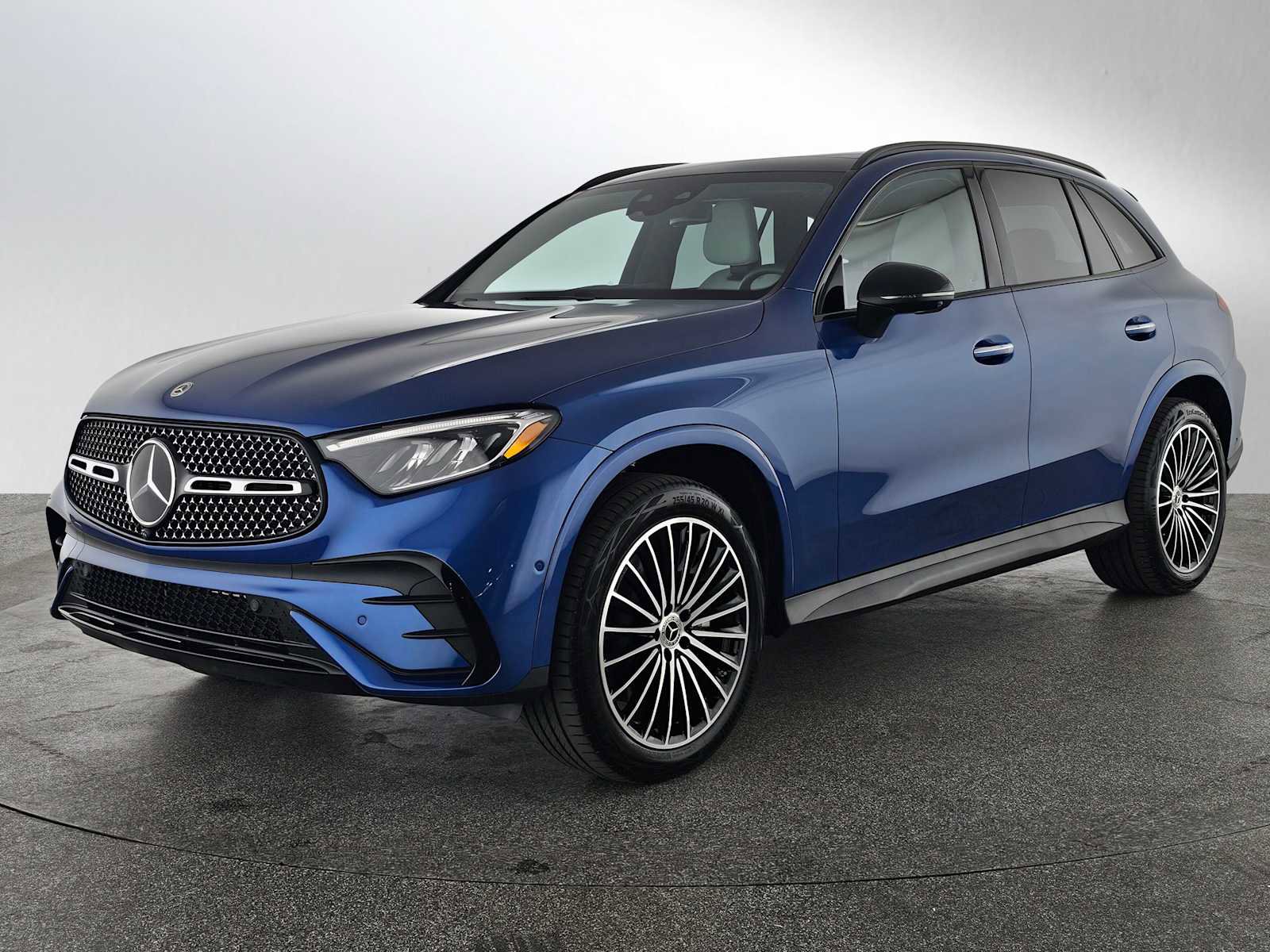 Used 2026 Mercedes-Benz GLC 300 4MATIC image 7