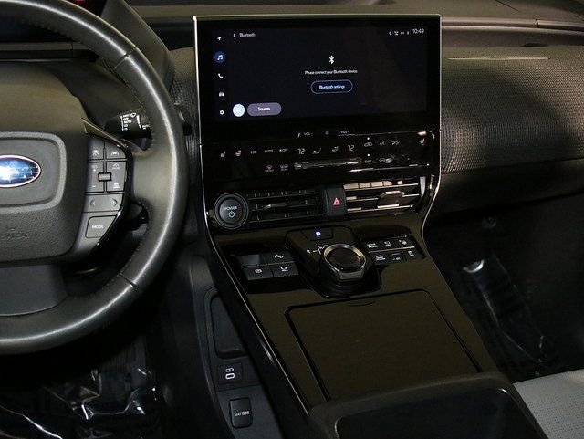 Used 2023 Subaru Solterra Limited image 17