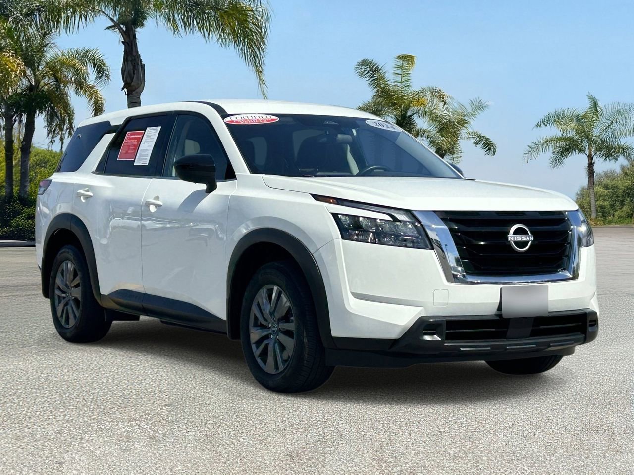 Certified 2024 Nissan Pathfinder S image 6