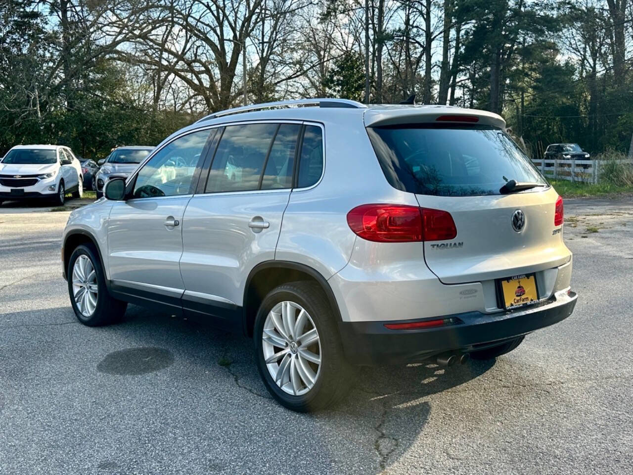 Used 2013 Volkswagen Tiguan SE image 5