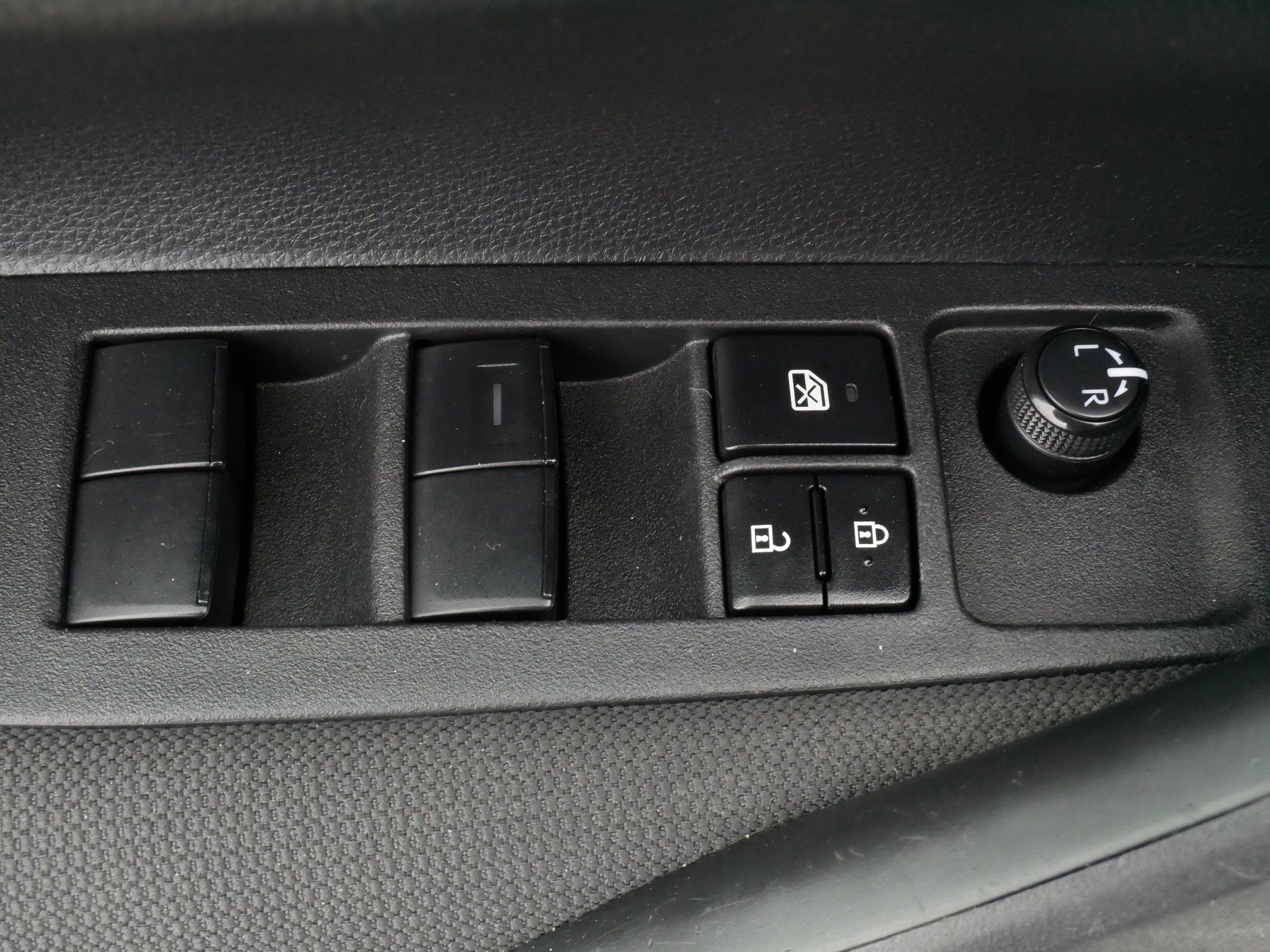 Used 2023 Toyota Corolla LE image 19