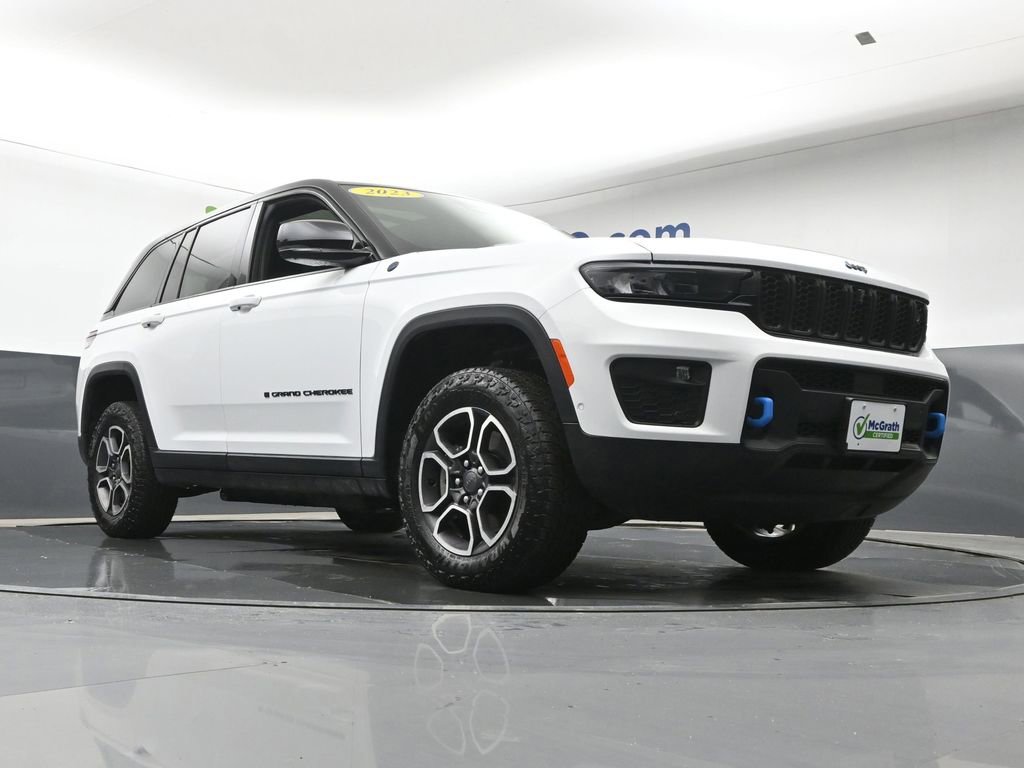 Used 2023 Jeep Grand Cherokee Trailhawk w/ Advanced Protech Group II image 28