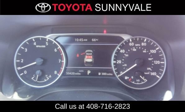 Used 2024 Nissan Rogue SV AWD/4WD image 3
