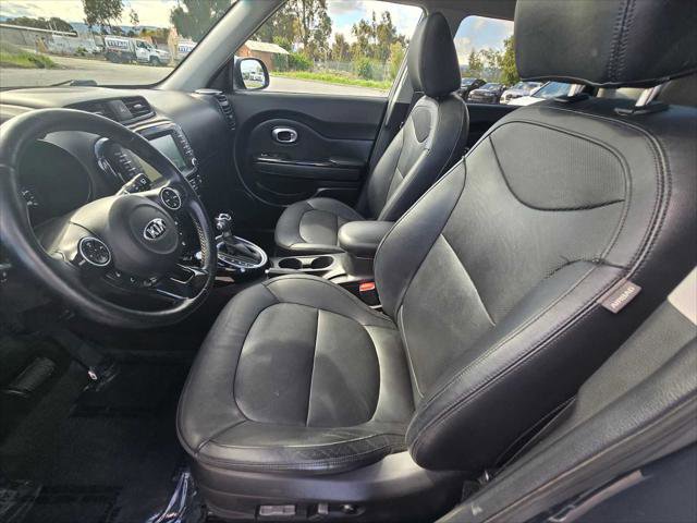 Used 2016 Kia Soul ! w/ Premium Package image 23
