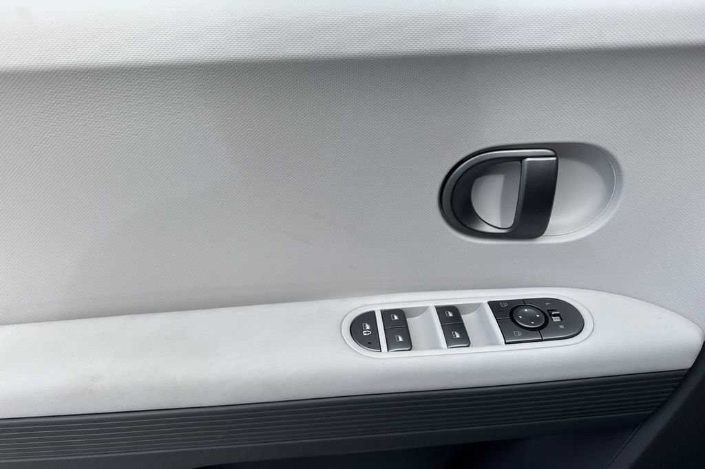 New 2026 Hyundai Ioniq 5 SEL RWD image 11