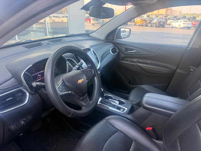 Used 2019 Chevrolet Equinox Premier w/ LPO, Floor Liner Package FWD image 9