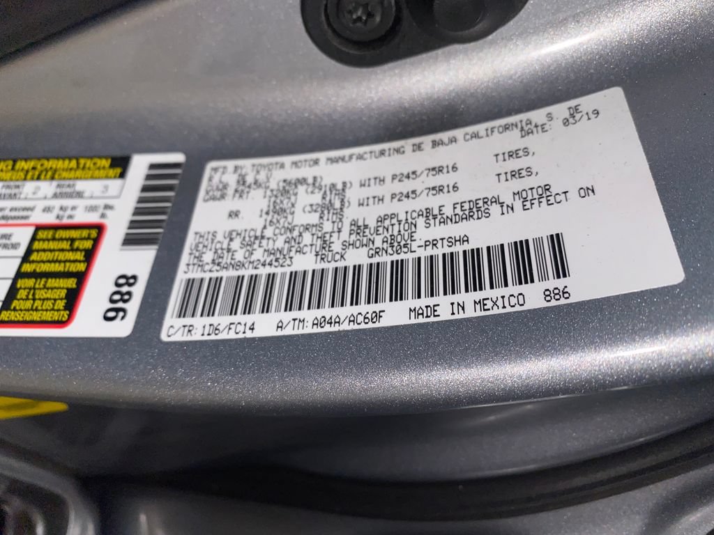 Used 2019 Toyota Tacoma SR5 AWD/4WD image 27