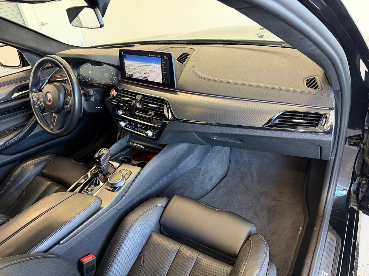 Used 2022 BMW M5 w/ Executive Package image 53
