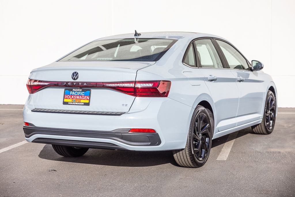 New 2026 Volkswagen Jetta SE FWD image 3
