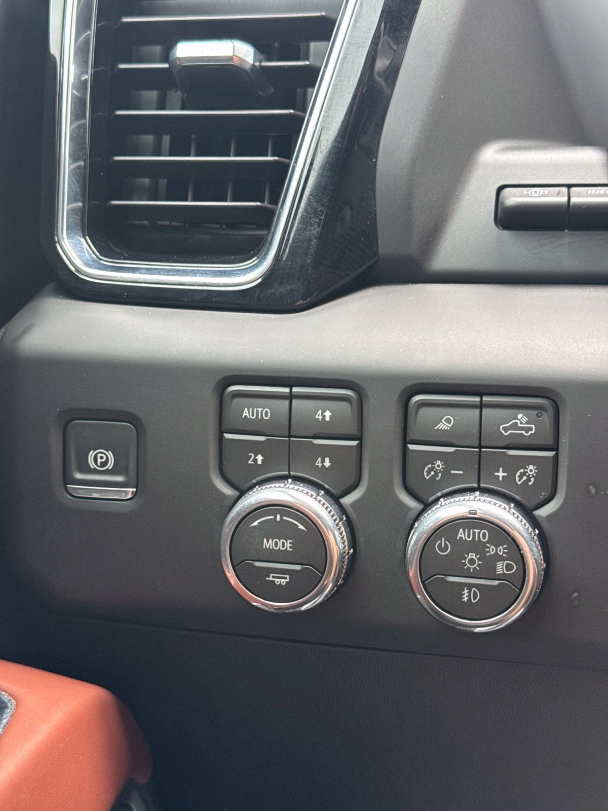 Used 2026 GMC Sierra 1500 Denali Ultimate AWD/4WD image 24