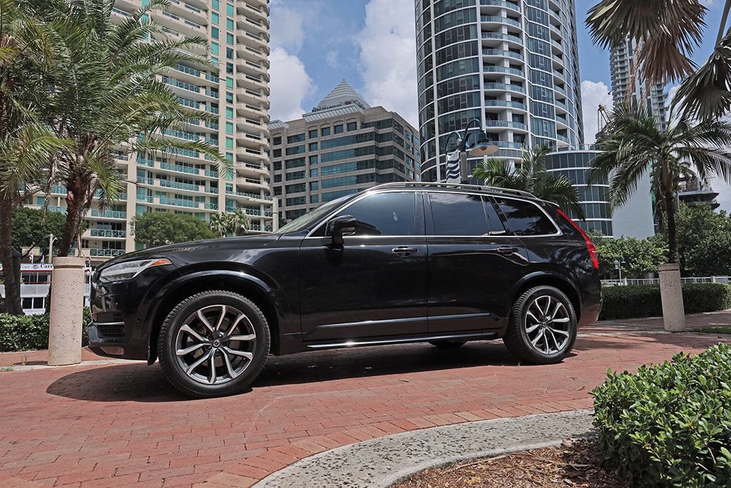 Used 2018 Volvo XC90 T6 Momentum w/ Convenience Package AWD/4WD image 26